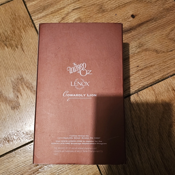 Wizard Of Oz Lenox Ornament - Cowardly Lion NWT - Picture 4 of 9